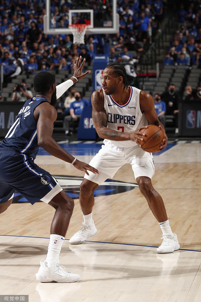 压哨三分 压哨三分