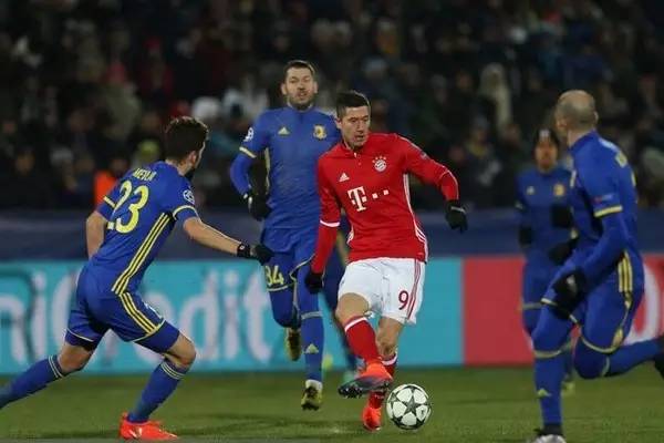 阵容上的又 阵容上的又