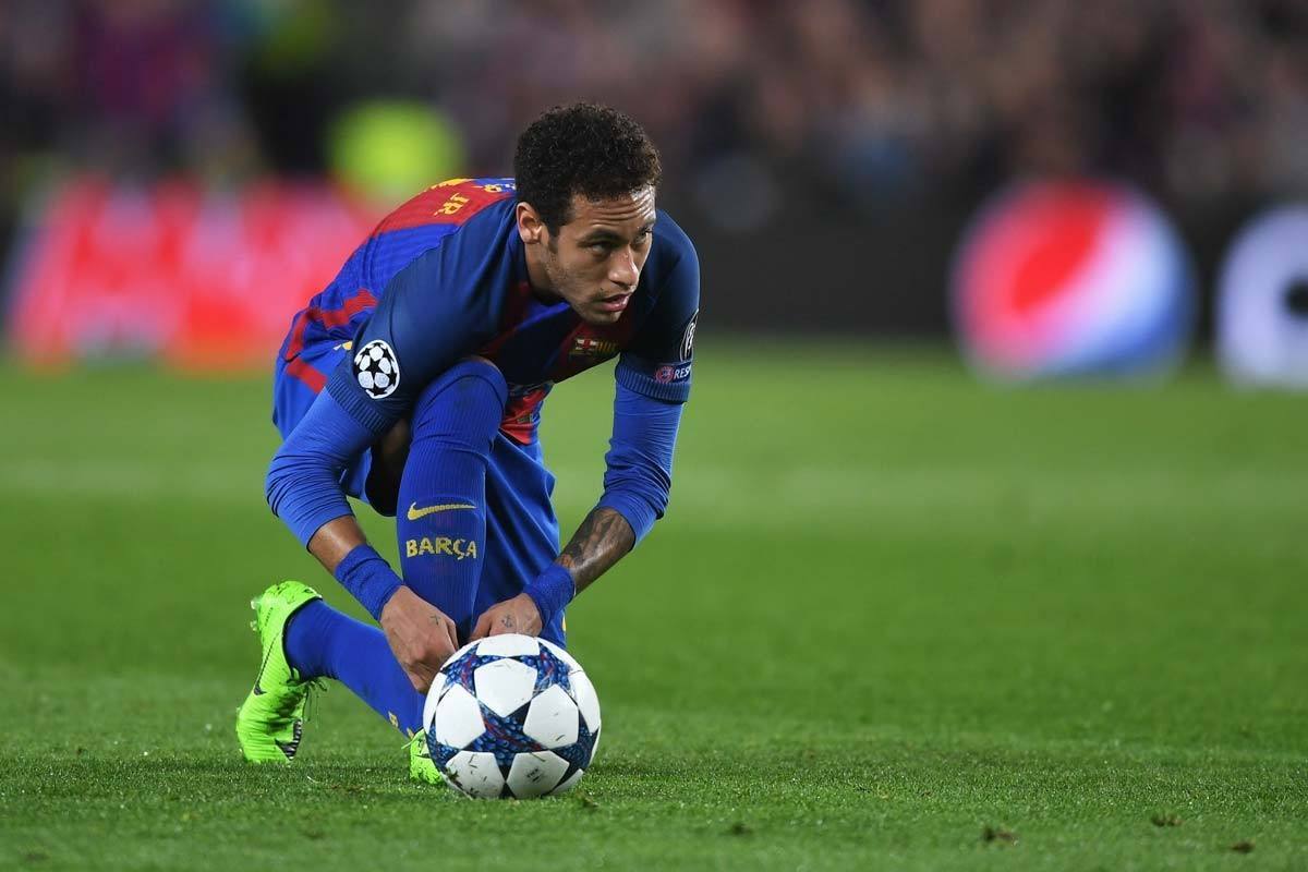 逐渐吸引了 逐渐吸引了