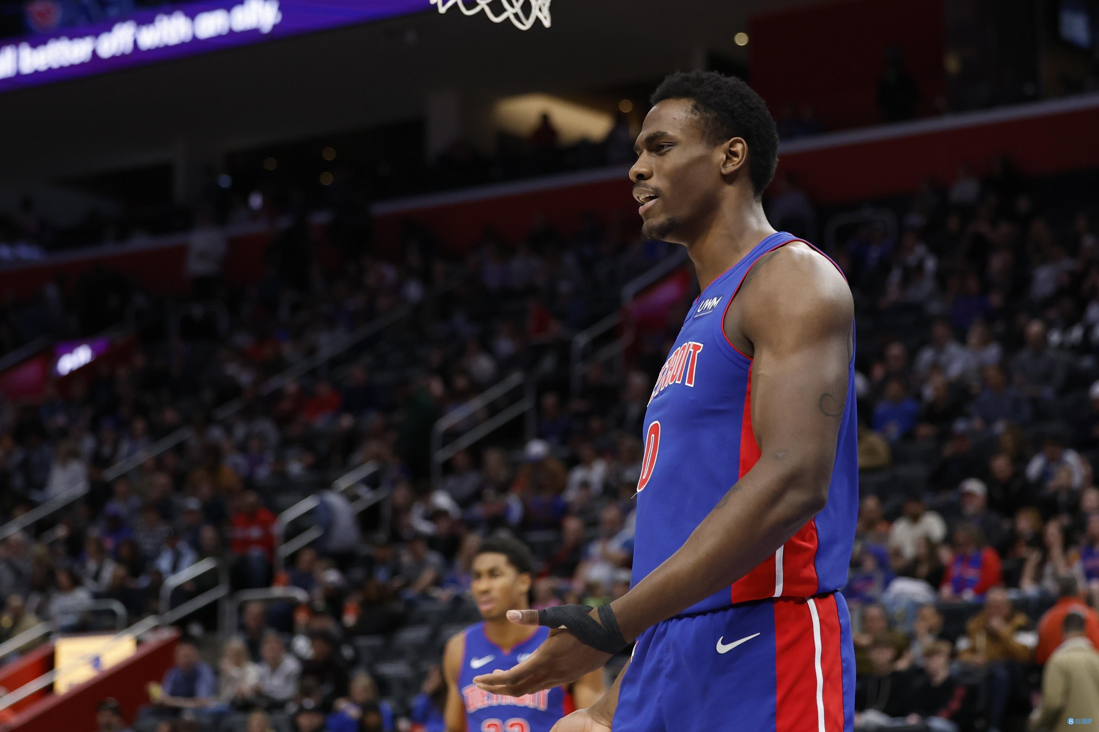 张越然走进 张越然走进