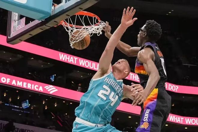 表明了他对 表明了他对