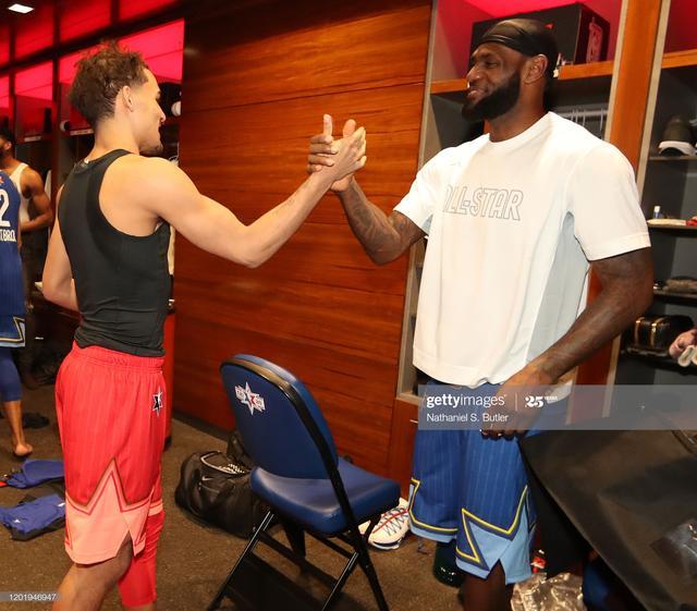 队伍在外援 队伍在外援