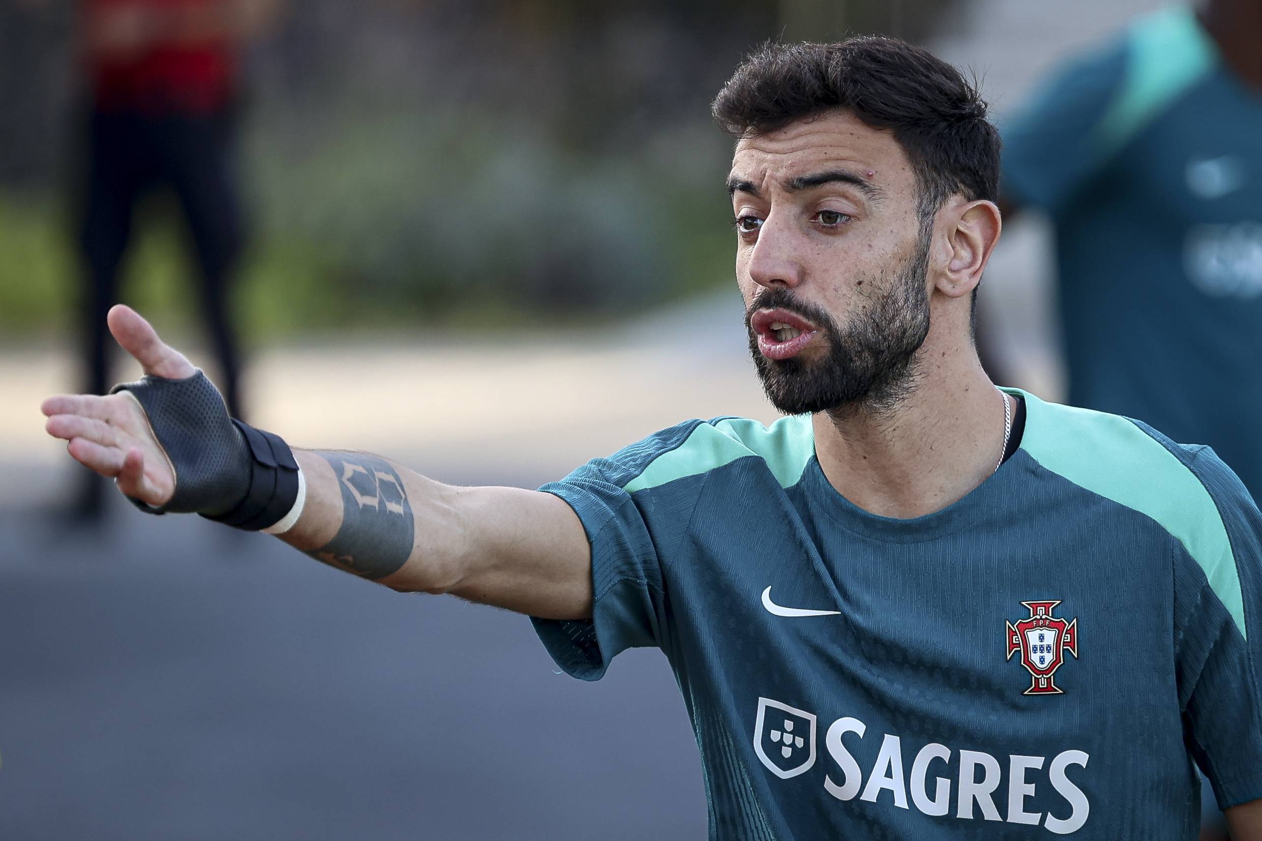 5副牌后出 5副牌后出